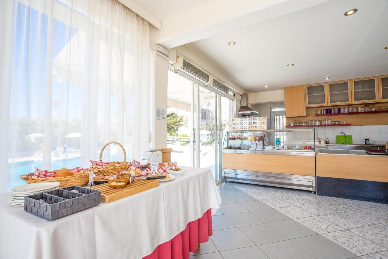 Irinna Hotel-Apartments Faliraki Extérieur photo